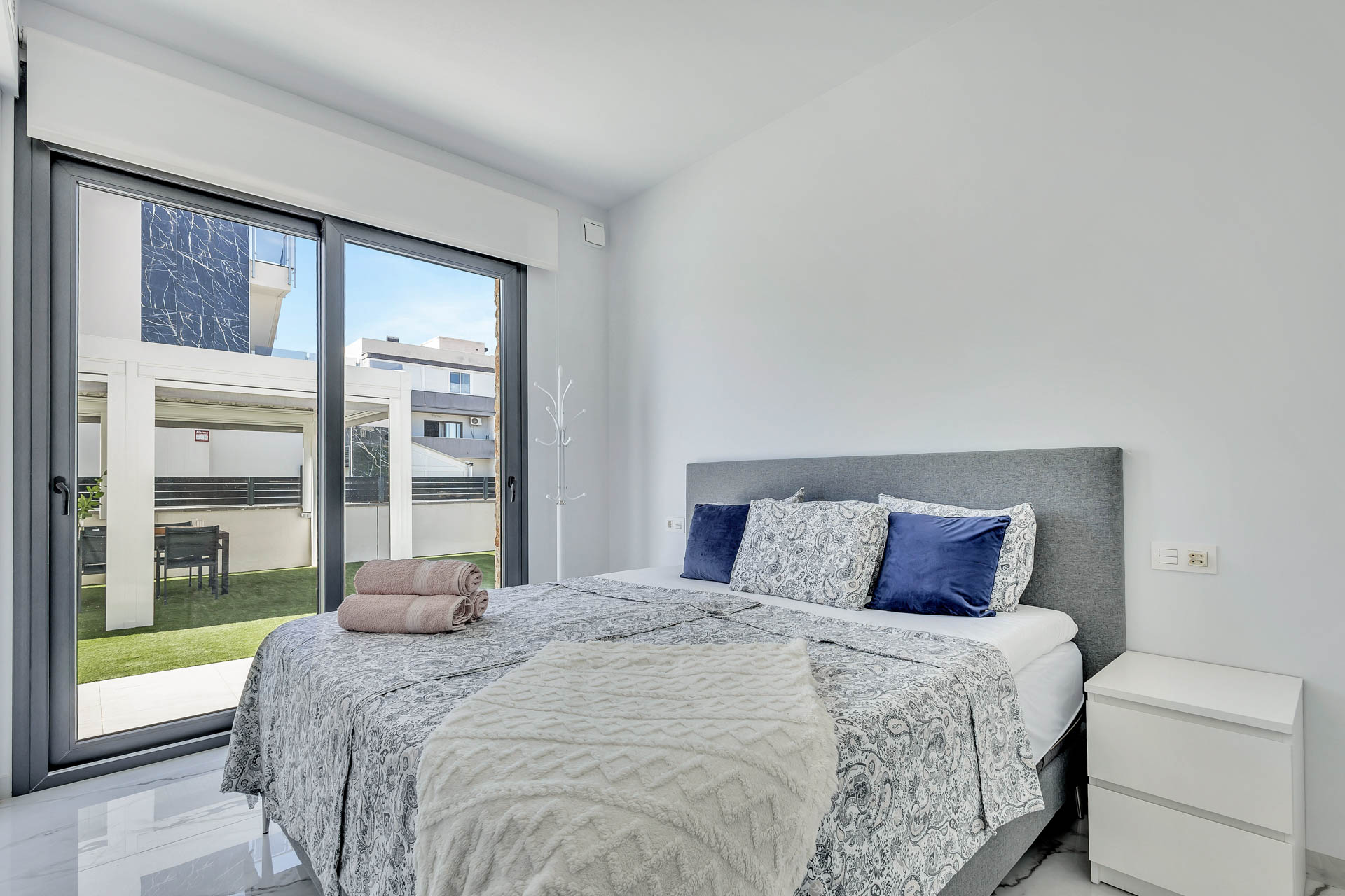 Dormitorio fotografiado profesionalmente para una propiedad